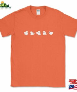 Spooky Ghosts Halloween Shirt Simple Cute T-Shirt Classic Hoodie