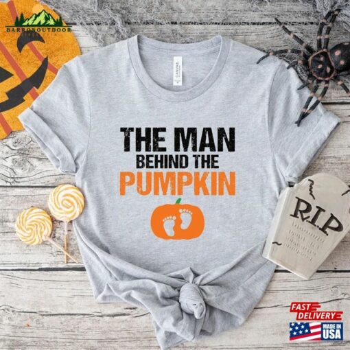 The Man Behind Pumpkin Shirt Mens Halloween Pregnancy Baby Announcement T-Shirt For Dad Classic Hoodie