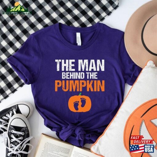 The Man Behind Pumpkin Shirt Mens Halloween Pregnancy Baby Announcement T-Shirt For Dad Classic Hoodie