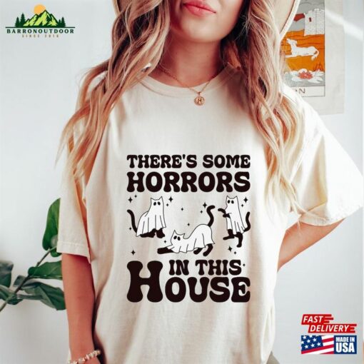 There’s Some Horror In This House Cat T-Shirt Funny Halloween Shirt Classic Sweatshirt