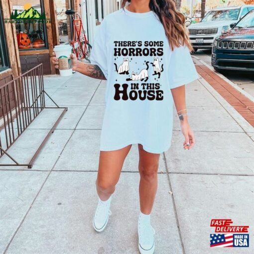 There’s Some Horror In This House Cat T-Shirt Funny Halloween Shirt Classic Sweatshirt