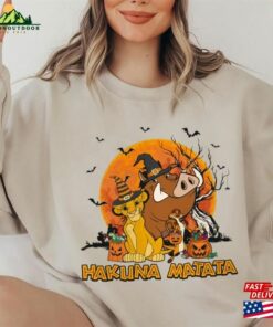 Timon Pumbaa Simba Lion King Hakuna Matata Halloween Moon Comfort Colors T-Shirt Unisex Hoodie Timon Pumbaa Simba Lion King Hakuna Matata Halloween Moon Comfort Colors T-Shirt Unisex Hoodie