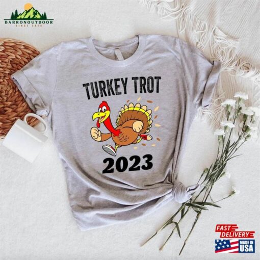 Turkey Trot Shirt Thanksgiving Gifts Run T-Shirt Classic