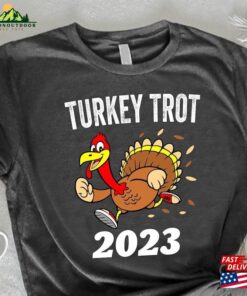 Turkey Trot Shirt Thanksgiving Gifts Run T-Shirt Classic