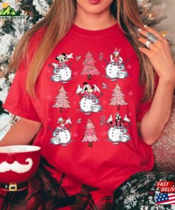 Vintage Disney Pink Christmas Tree Shirt Retro Mickey And Friends Cute Sweatshirt T-Shirt