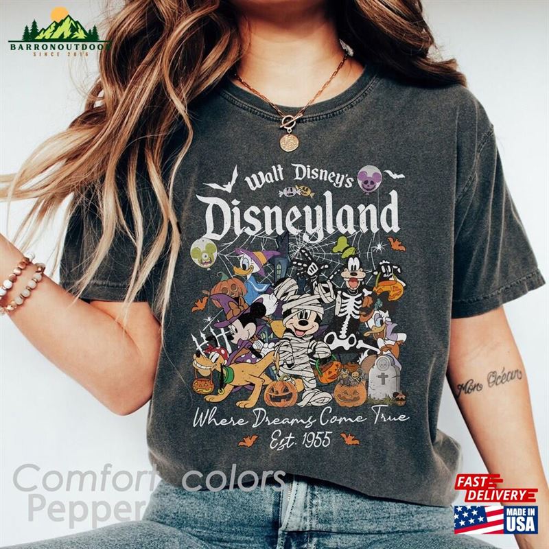 Vintage Disneyland Halloween Comfort Colors Shirt Mickey And Friends T-Shirt Sweatshirt Vintage Disneyland Halloween Comfort Colors Shirt Mickey And Friends T-Shirt Sweatshirt