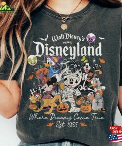 Vintage Disneyland Halloween Trick Or Treat Comfort Colors Shirt Disney Mickey Friends Unisex T-Shirt