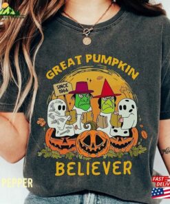 Vintage Great Pumpkin Believer Comfort Colors Shirt I Got A Rock Cute Little Ghost Classic Hoodie