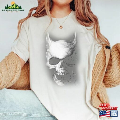 Vintage Halloween Bat Skull Shirt Aesthetic Sweatshirt Unisex