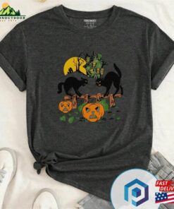Vintage Halloween Black Cats And Pumpkins T-Shirt Sweatshirt Sweater Unisex