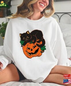 Vintage Halloween Sweatshirt And Hoodie Pumpkin Cat T-Shirt Classic Vintage Halloween Sweatshirt And Hoodie Pumpkin Cat T-Shirt Classic