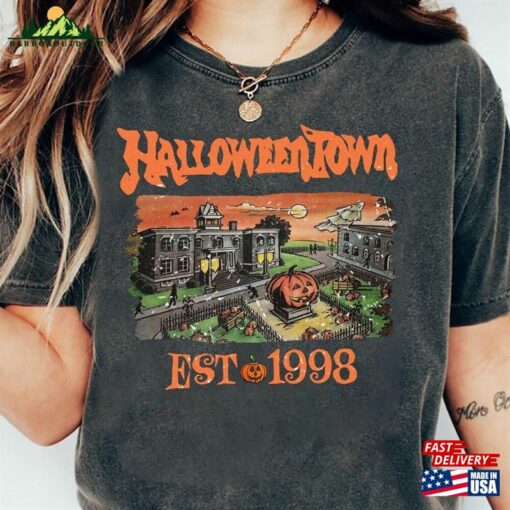 Vintage Halloweentown Est 1988 Comfort Colors T-Shirt Disney Halloween Shirt 2023 Party Classic Sweatshirt