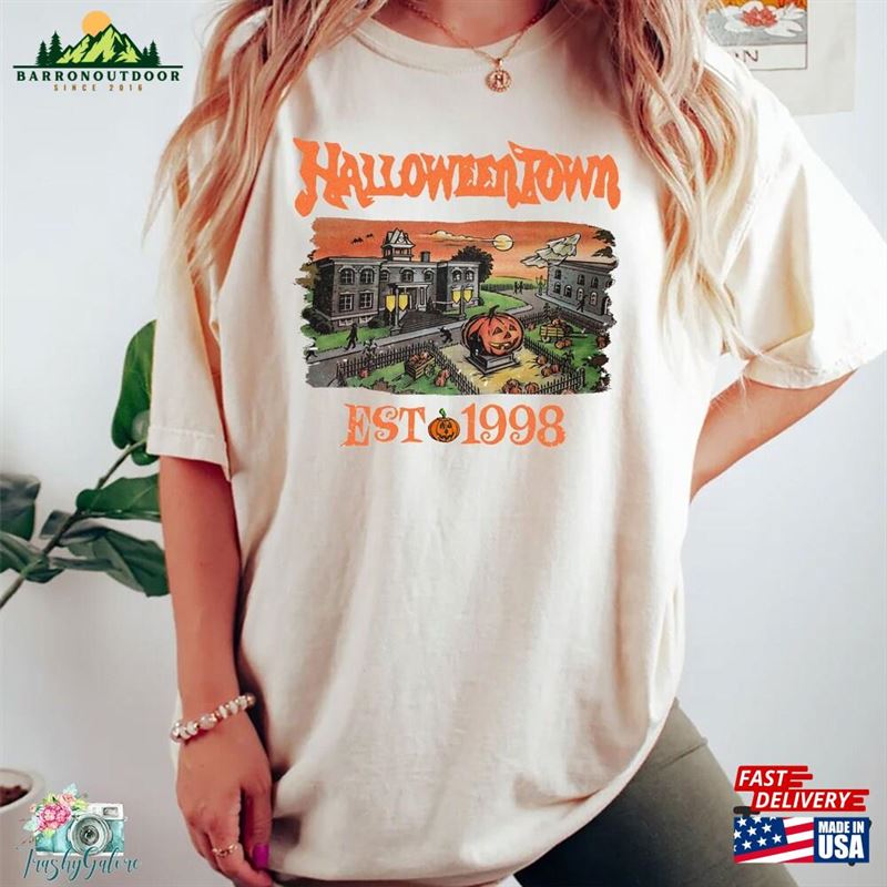 Vintage Halloweentown Est 1988 Comfort Colors T-Shirt Disney Halloween Shirt 2023 Party Classic Sweatshirt Vintage Halloweentown Est 1988 Comfort Colors T-Shirt Disney Halloween Shirt 2023 Party Classic Sweatshirt
