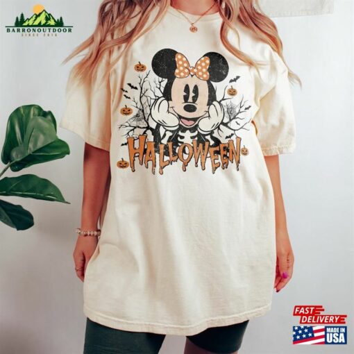 Vintage Minnie Halloween Shirt Disneyland Disneyworld T-Shirt Sweatshirt