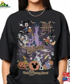 Vintage Retro Disney Halloween 2023 Trick Or Treat Comfort Colors Tee Mickey Walt World Magic Kingdom L13prp Sweatshirt Classic