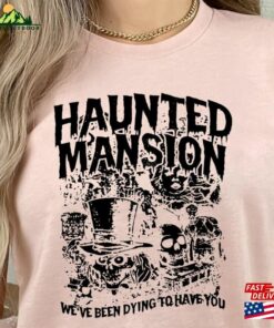Vintage The Haunted Mansion Comfort Colors Shirt Retro Halloween Classic Hoodie