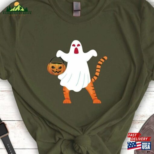 Vintage Tiger Ghost Halloween Shirts Winnie The Boo Shirt Spooky Season T-Shirt Unisex