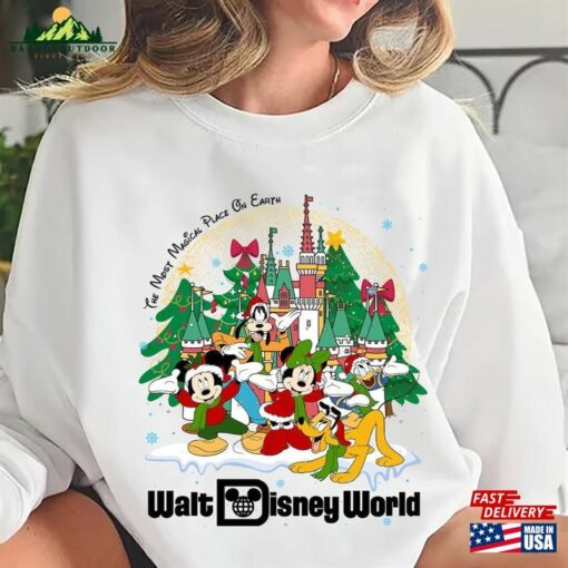 Vintage Walt Disney World Christmas Shirt Family Vacation 2023 Classic Sweatshirt