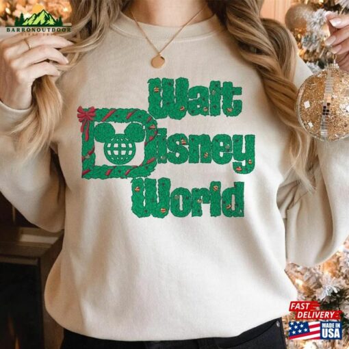 Walt Disney World Wreath Christmas T-Shirt Classic Unisex