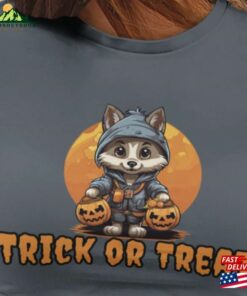 Werewolf Trick Or Treat Halloween Shirt Hoodie Sweatshirt