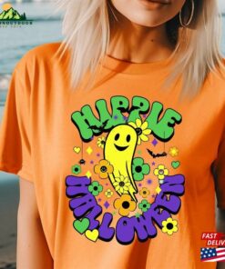 Womens Hippie Halloween Shirt Retro Cute Ghost T-Shirt Vintage Classic Sweatshirt