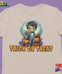 Zombie Trick Or Treat Halloween Shirt Classic Sweatshirt 3