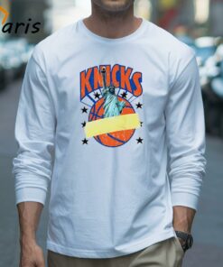Knicks Basketball Statue Of Liberty New York Shirt 2 Knicks Basketball Statue Of Liberty New York Shirt 3
