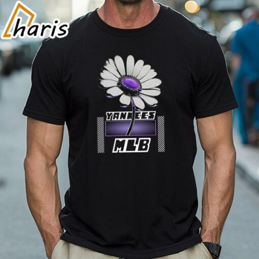 MLB Floral Daisy Purple Yankees T-Shirt