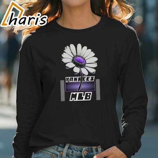 MLB Floral Daisy Purple Yankees T-Shirt