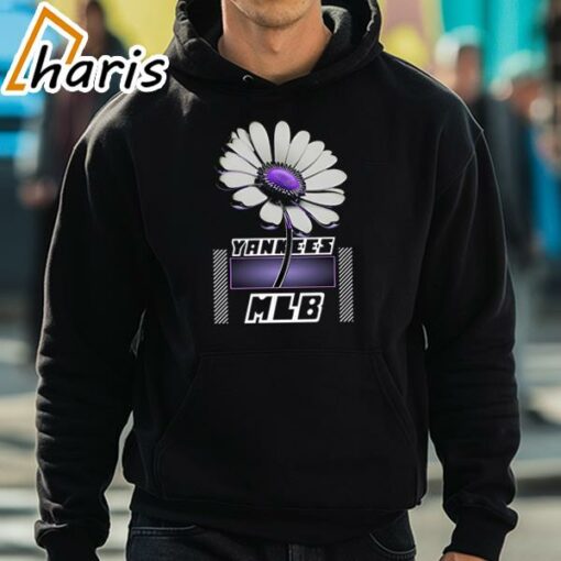 MLB Floral Daisy Purple Yankees T-Shirt