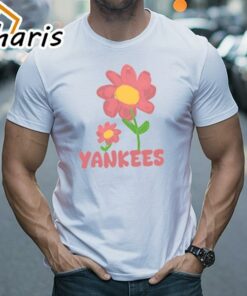 MLB Floral Pink Flower Yankees T-Shirt