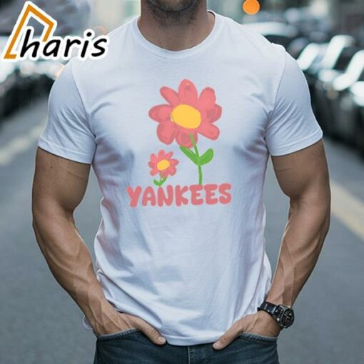 MLB Floral Pink Flower Yankees T-Shirt