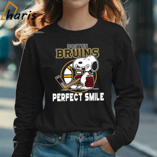 NHL Boston Bruins Snoopy Perfect Smile The Peanuts Movie Hockey T-shirt