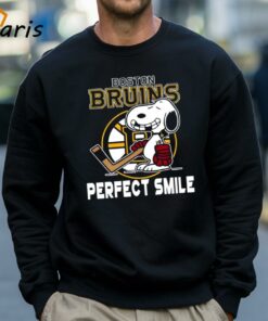 NHL Boston Bruins Snoopy Perfect Smile The Peanuts Movie Hockey T shirt 4