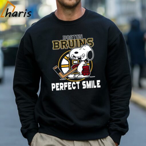 NHL Boston Bruins Snoopy Perfect Smile The Peanuts Movie Hockey T-shirt