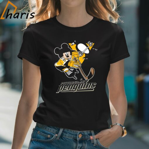 NHL Pittsburgh Penguins Mickey Mouse Disney Hockey T-shirt