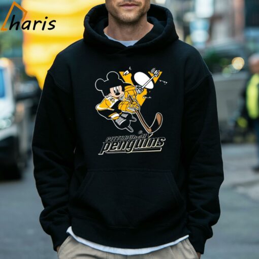 NHL Pittsburgh Penguins Mickey Mouse Disney Hockey T-shirt