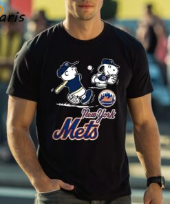 Peanuts Charlie Brown And Snoopy Playing Baseball Mets Shirt