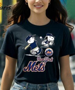 Peanuts Charlie Brown And Snoopy Playing Baseball Mets Shirt
