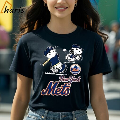 Peanuts Charlie Brown And Snoopy Playing Baseball Mets Shirt