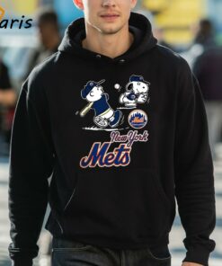 Peanuts Charlie Brown And Snoopy Playing Baseball Mets Shirt 4 Peanuts Charlie Brown And Snoopy Playing Baseball Mets Shirt 5