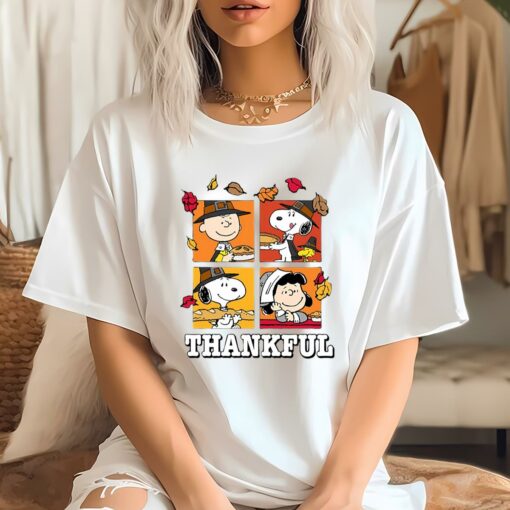 Peanuts – Fall Thanksgiving and Football Women’s T-Shirt