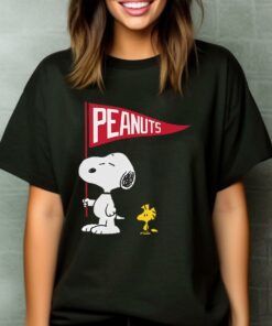 Peanuts Snoopy And Woodstock Flag Men’s T-Shirt