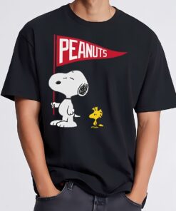 Peanuts Snoopy And Woodstock Flag Men’s T-Shirt