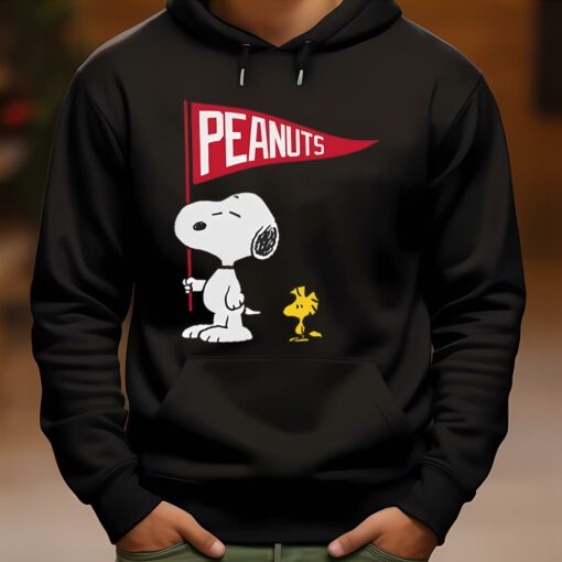 Peanuts Snoopy And Woodstock Flag Men’s T-Shirt