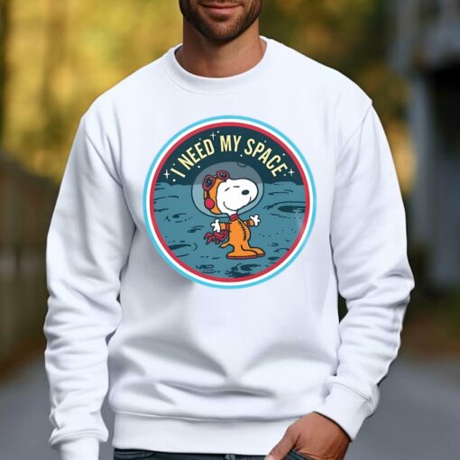 Peanuts Snoopy On The Moon I Need My Space Men’s T-Shirt