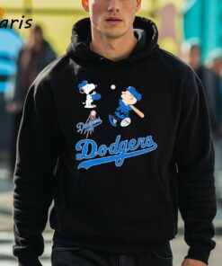 Snoopy And Charlie Brown Playing Baseball Los Angeles Dodgers Shirt 3