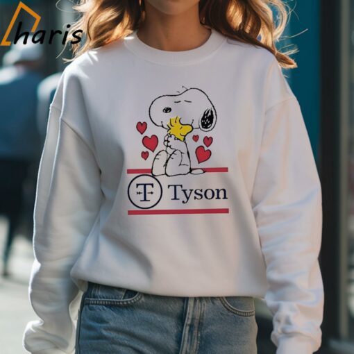 Snoopy And Woodstock Loves Tyson Logo T-shirt