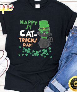 Funny St Pat’s Paddy Patrick Day’s Happy St Cat Tricks Day T-Shirt