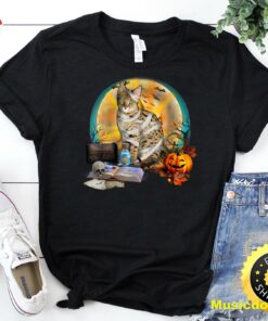 Happy Halloween Savannah Cat Halloween T-Shirt